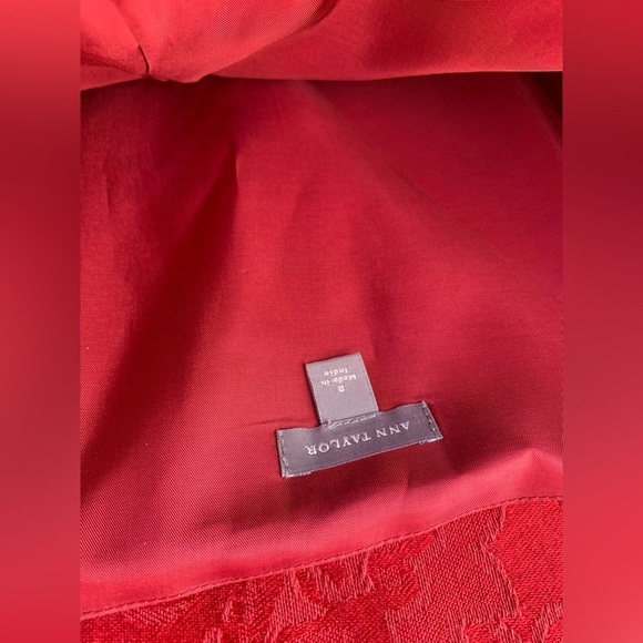 Women's Ann Taylor Strapless Burgundy Dress - Size 2 Cocktail Embroidered‎ - Picture 4 of 6